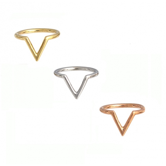 Custom Seam Ring With Perpendicular V As Part Of The Ring