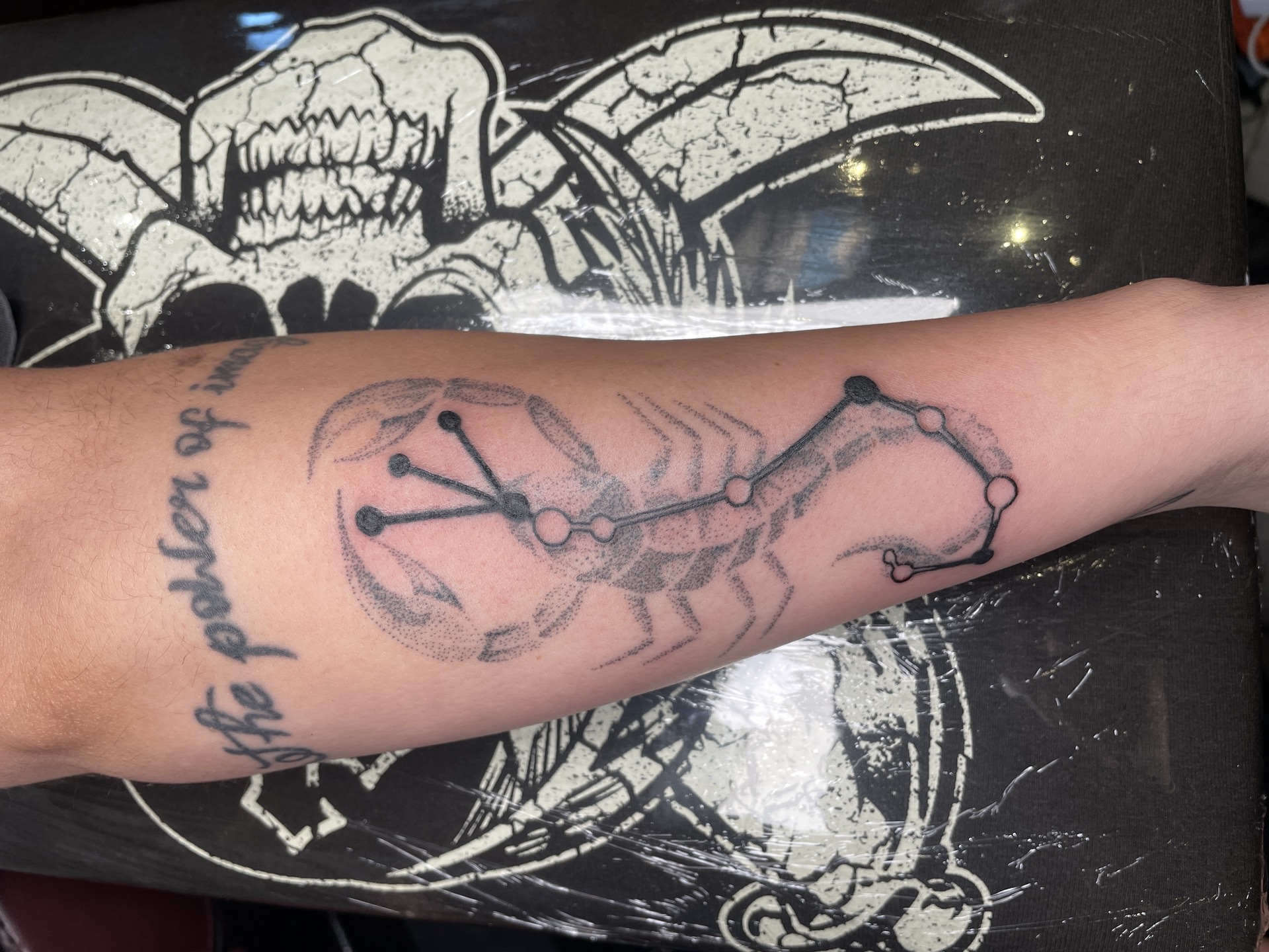 Dotwork Japanese wave pattern tattoo