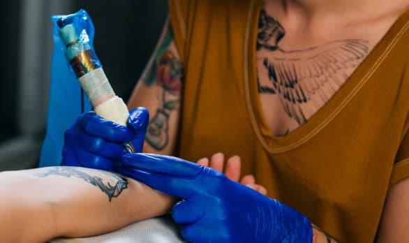Tattoo session at Apollo